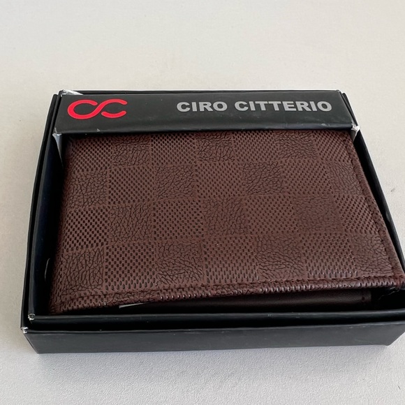 Leather wallet- new - Picture 1 of 4